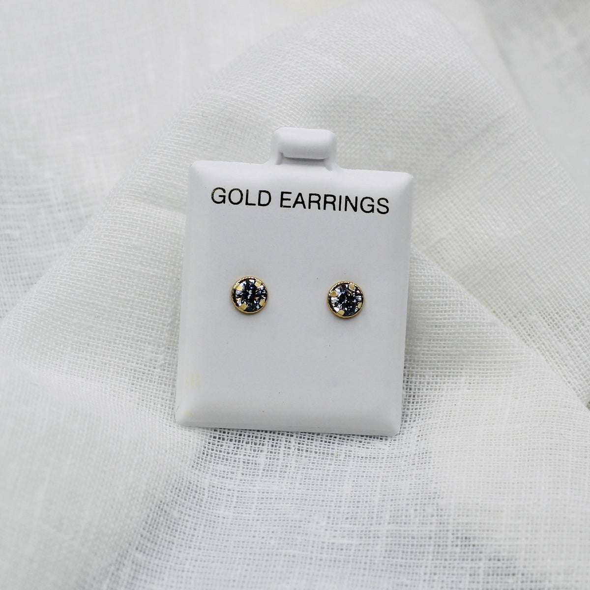 Round Zirconia stud M